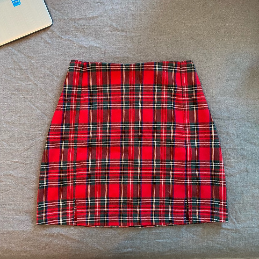 Brandy Melville skirt
